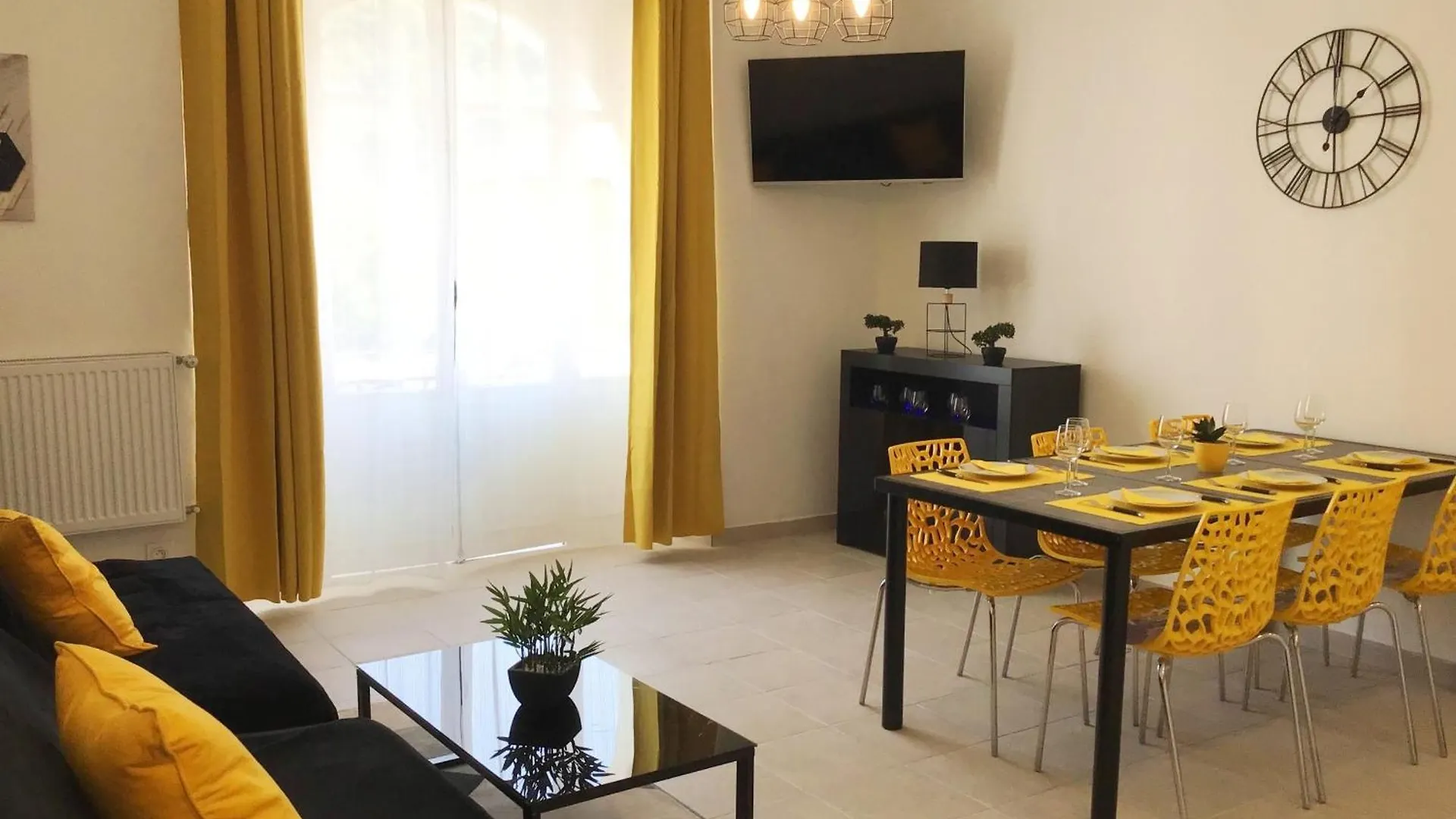 Apartment Appartement Lumea 80 M2 Climatise Parking Proche Sanctuaires Lourdes